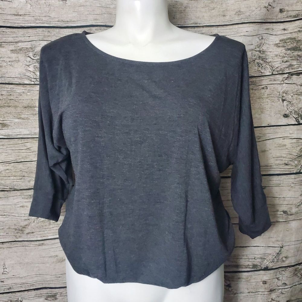 J. Tompson Gray Top Size XL